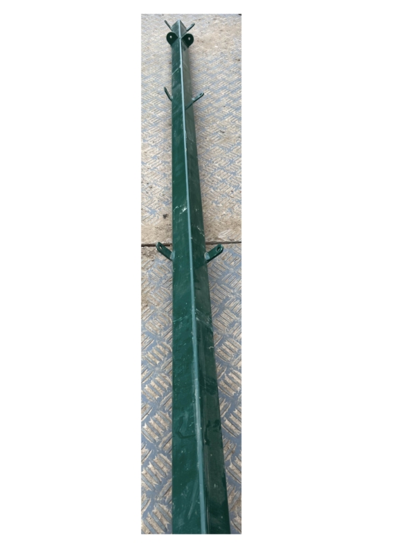 Corner Post 60 x 60mm With Base Plate For 1.8m High Chain Link Fence, Green ( New )