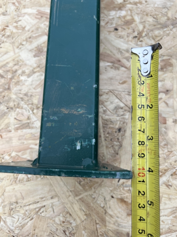 Corner Post 60 x 60mm With Base Plate For 1.8m High Chain Link Fence, Green ( New ) - Image 7