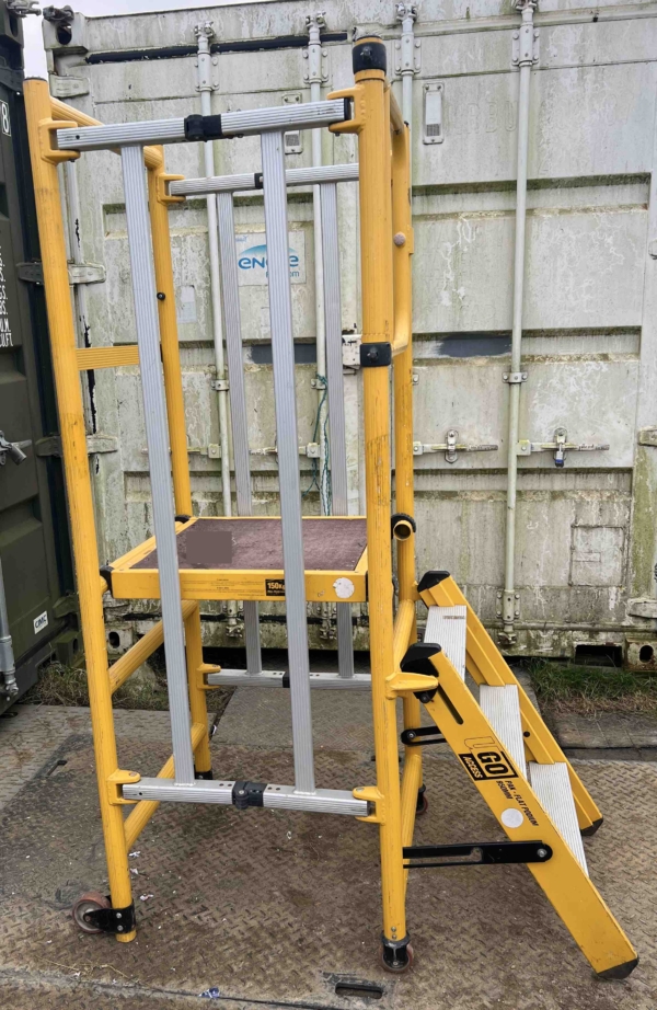 UGO Pak Flat Flat Podium Steps 950mm (Used)