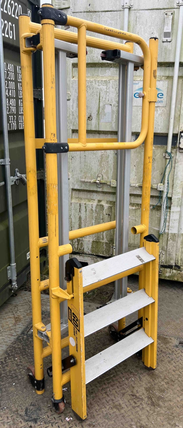 UGO Pak Flat Flat Podium Steps 950mm (Used) - Image 11