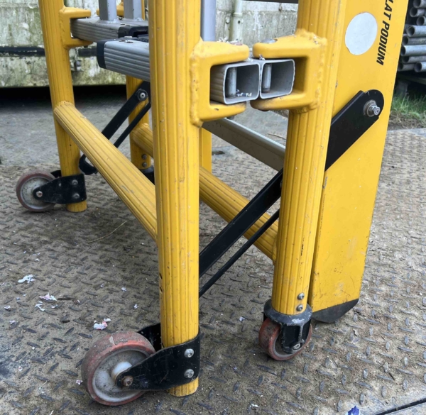 UGO Pak Flat Flat Podium Steps 950mm (Used) - Image 12